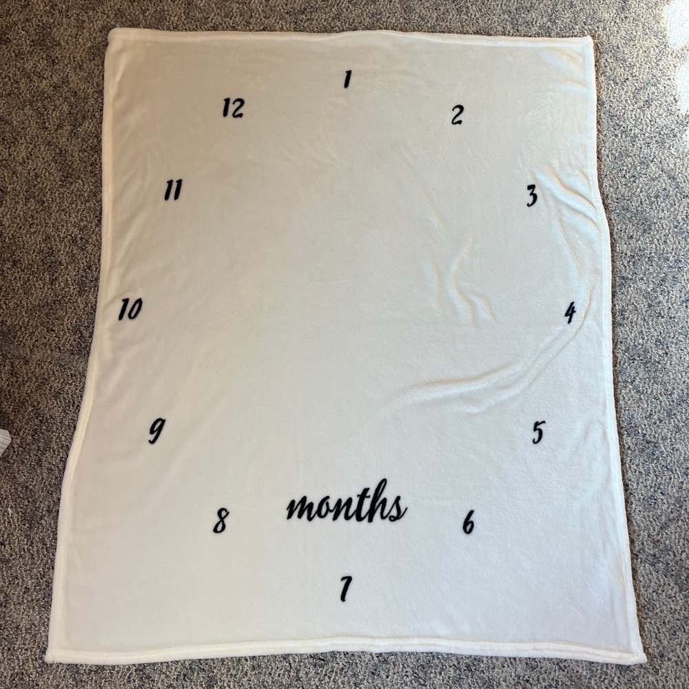 White & Black Plush Baby 1st Year Milestone Month Blanket For Pictures